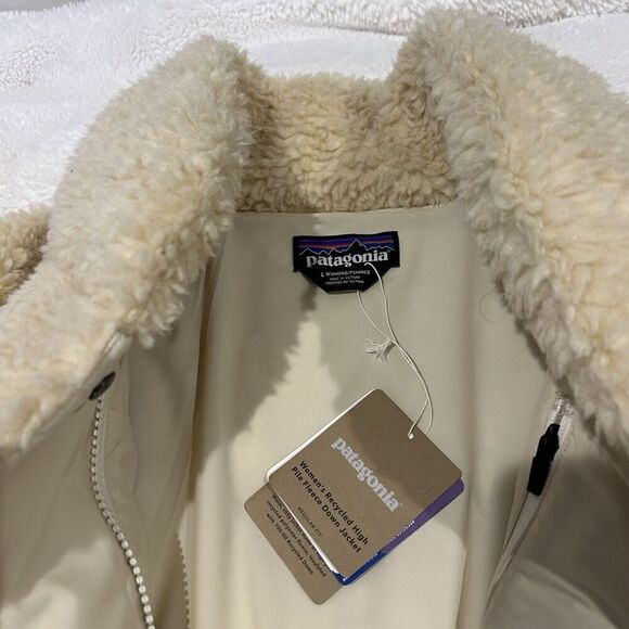 NWT Patagonia Recycled High Pile Fleece Down‎ Jacket Women Sz L In Beige - Picture 4 of 8